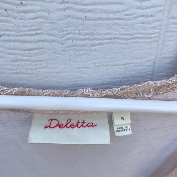 Anthropologie Pink Lace Peplum Top - M - Picture 4 of 7